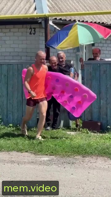 Кадр на 0:02
