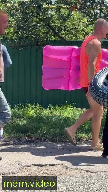 Кадр на 0:11