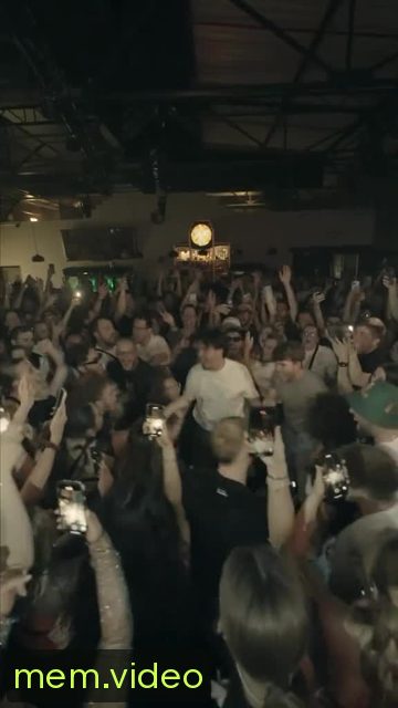 Кадр на 0:06