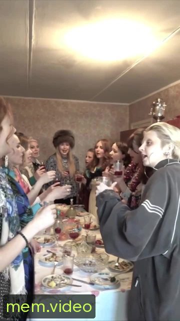 Кадр на 0:17