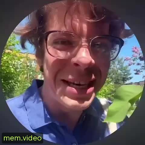Кадр на 0:02