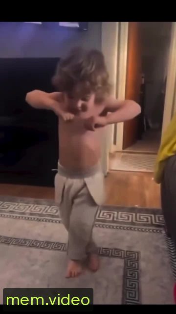 Кадр на 0:02