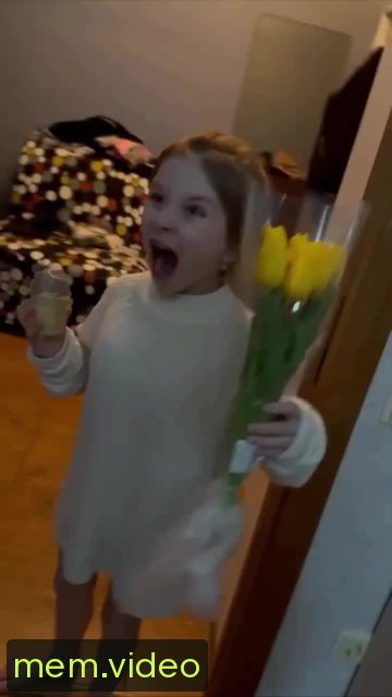 Кадр на 0:02