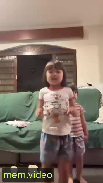 Кадр на 0:01