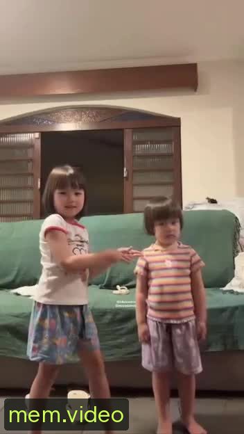 Кадр на 0:06