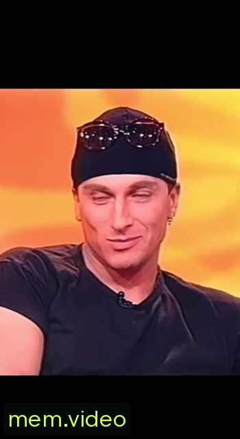 Кадр на 0:02