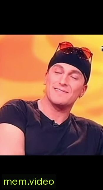 Кадр на 0:03