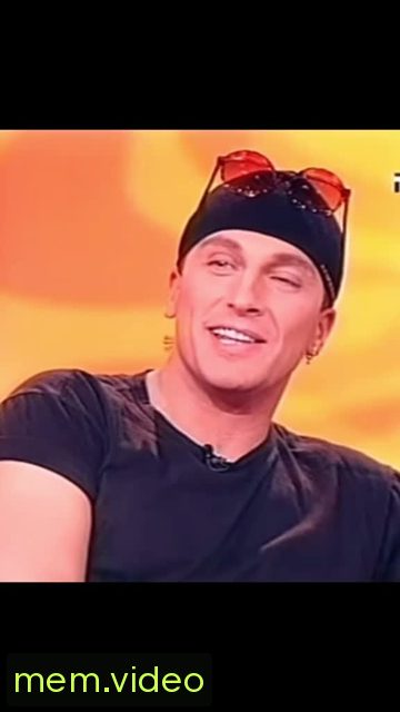 Кадр на 0:02