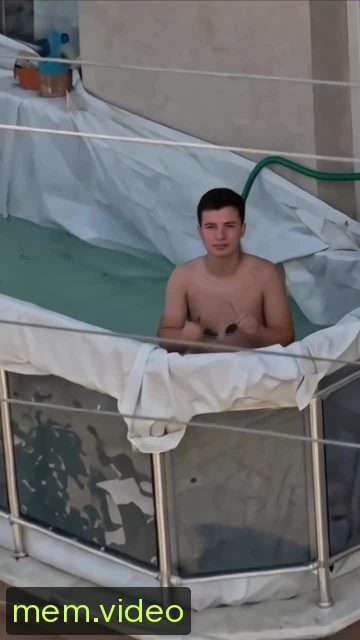 Кадр на 0:10