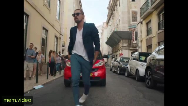 Кадр на 0:26