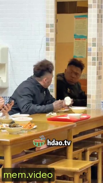 Кадр на 0:22