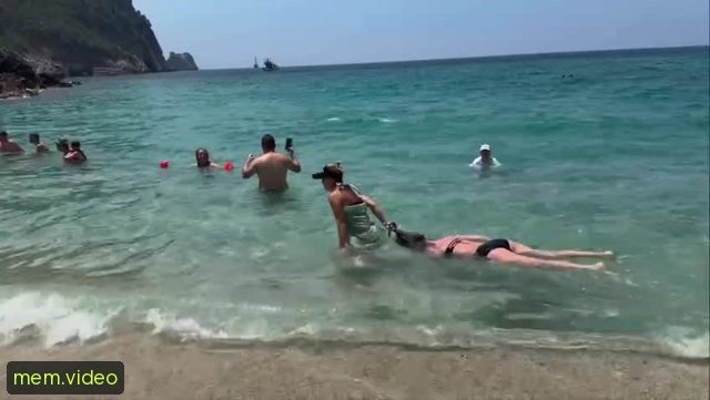 Кадр на 0:02