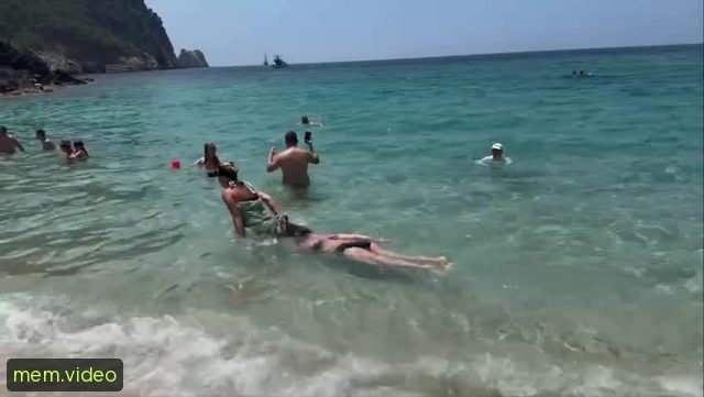 Кадр на 0:03