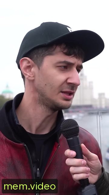 Кадр на 0:02