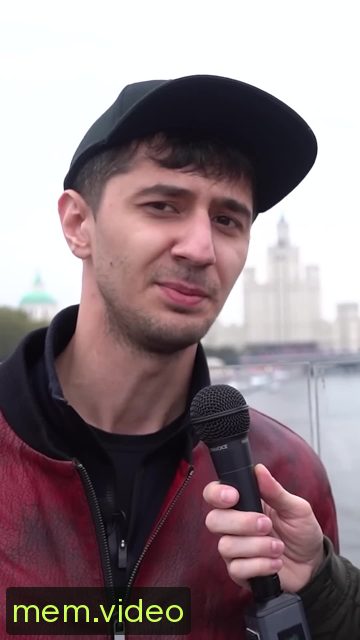Кадр на 0:03
