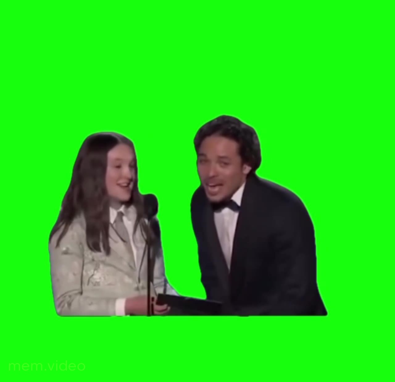 Кадр: Райан Гослинг на Critics Choice Awards в белом пиджаке