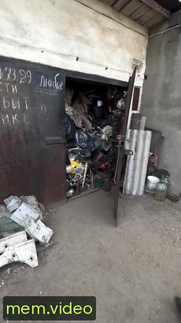 Кадр на 0:01