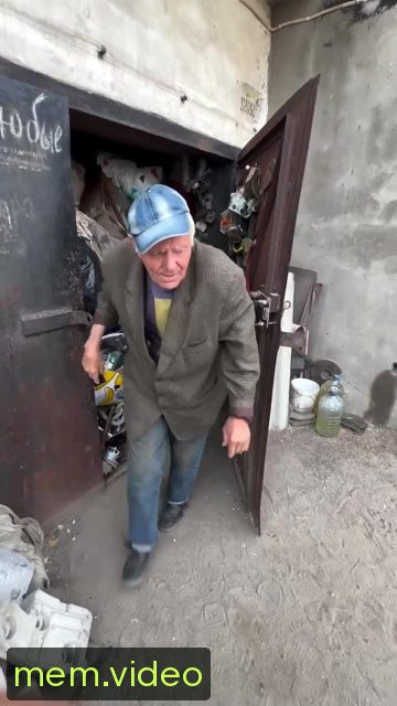 Кадр на 0:09