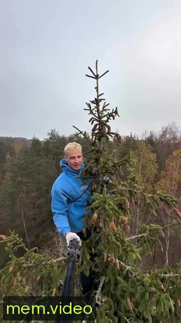 Кадр на 0:32