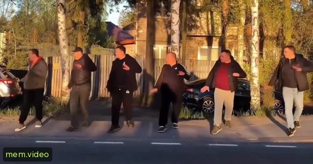 Кадр на 0:02
