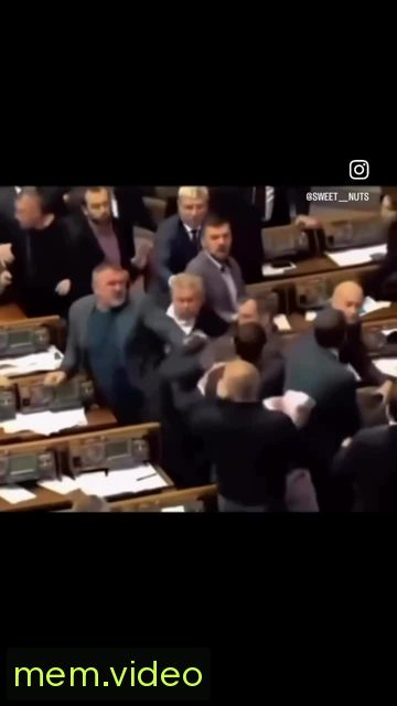 Кадр на 0:08