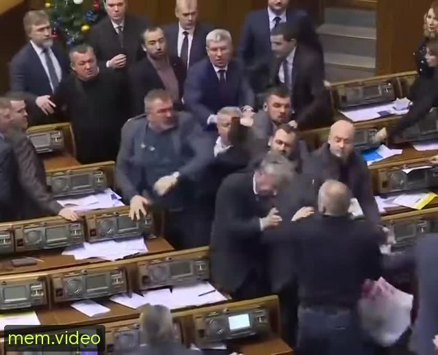 Кадр на 0:04