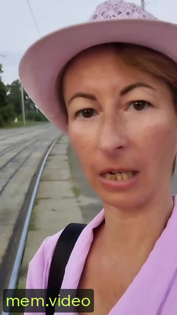 Кадр на 0:02