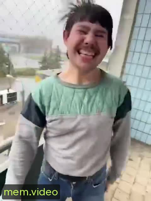 Кадр на 0:50