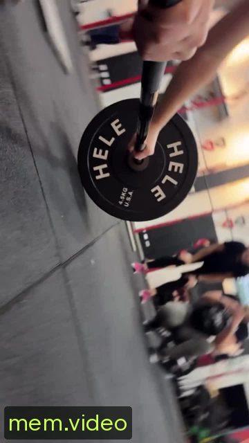 Кадр на 0:02