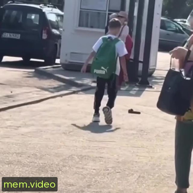 Кадр на 0:09