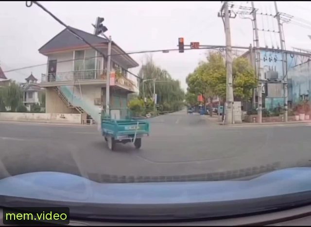 Кадр на 0:15