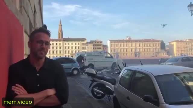 Кадр на 0:23