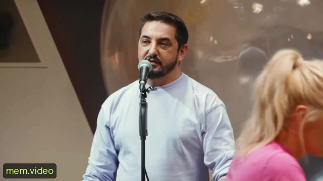 Кадр на 0:01