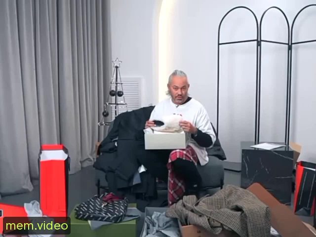 Кадр на 0:06