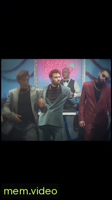 Кадр на 0:03