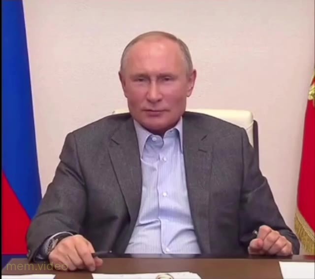 Кадр: «Андрюш, ты что такой кислый сидишь?» — Путин за столом