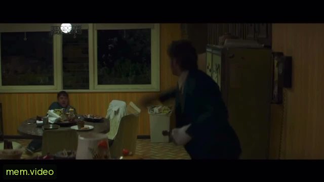 Кадр на 0:03