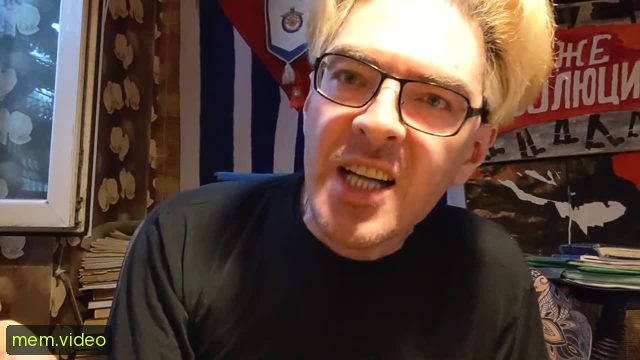Кадр на 1:06