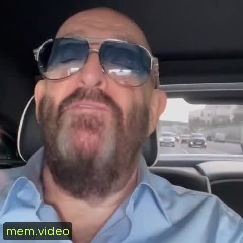 Кадр на 0:02