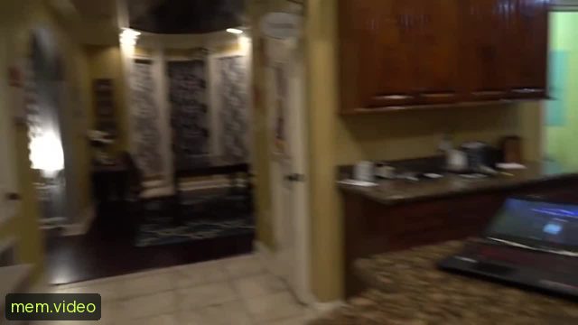 Кадр на 0:09