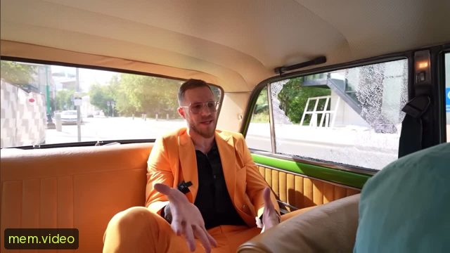 Кадр на 0:03