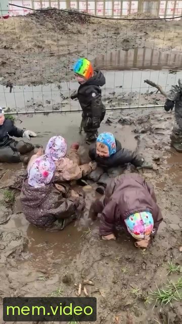 Кадр на 0:03