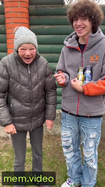 Кадр на 0:01