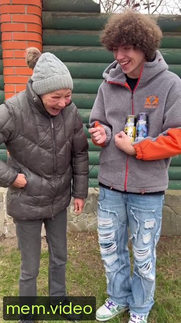 Кадр на 0:04