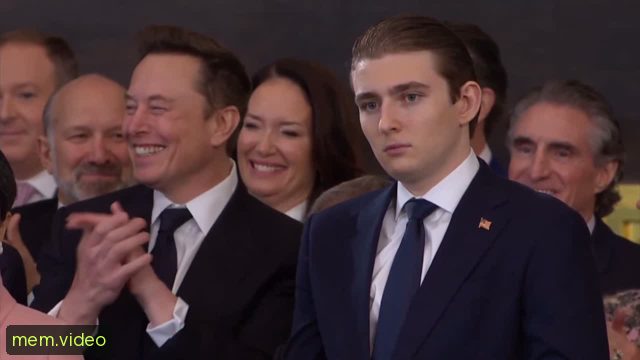 Кадр на 0:03