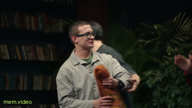 Кадр на 0:09