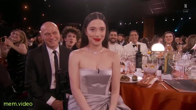 Кадр на 0:33