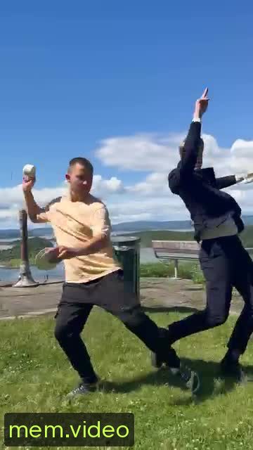 Кадр на 0:08