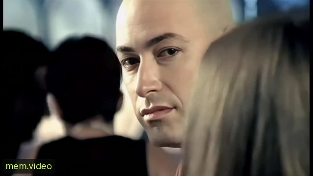 Кадр на 0:04
