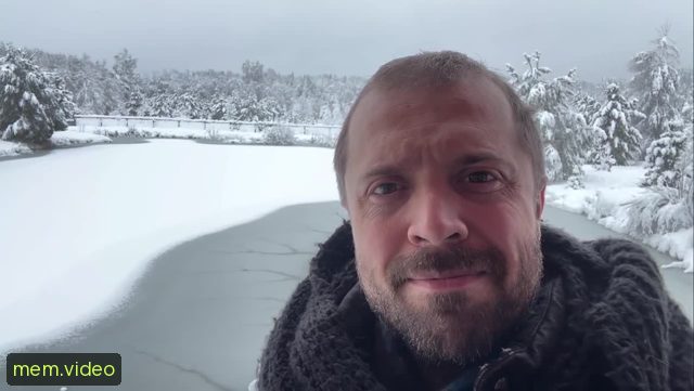 Кадр на 0:08